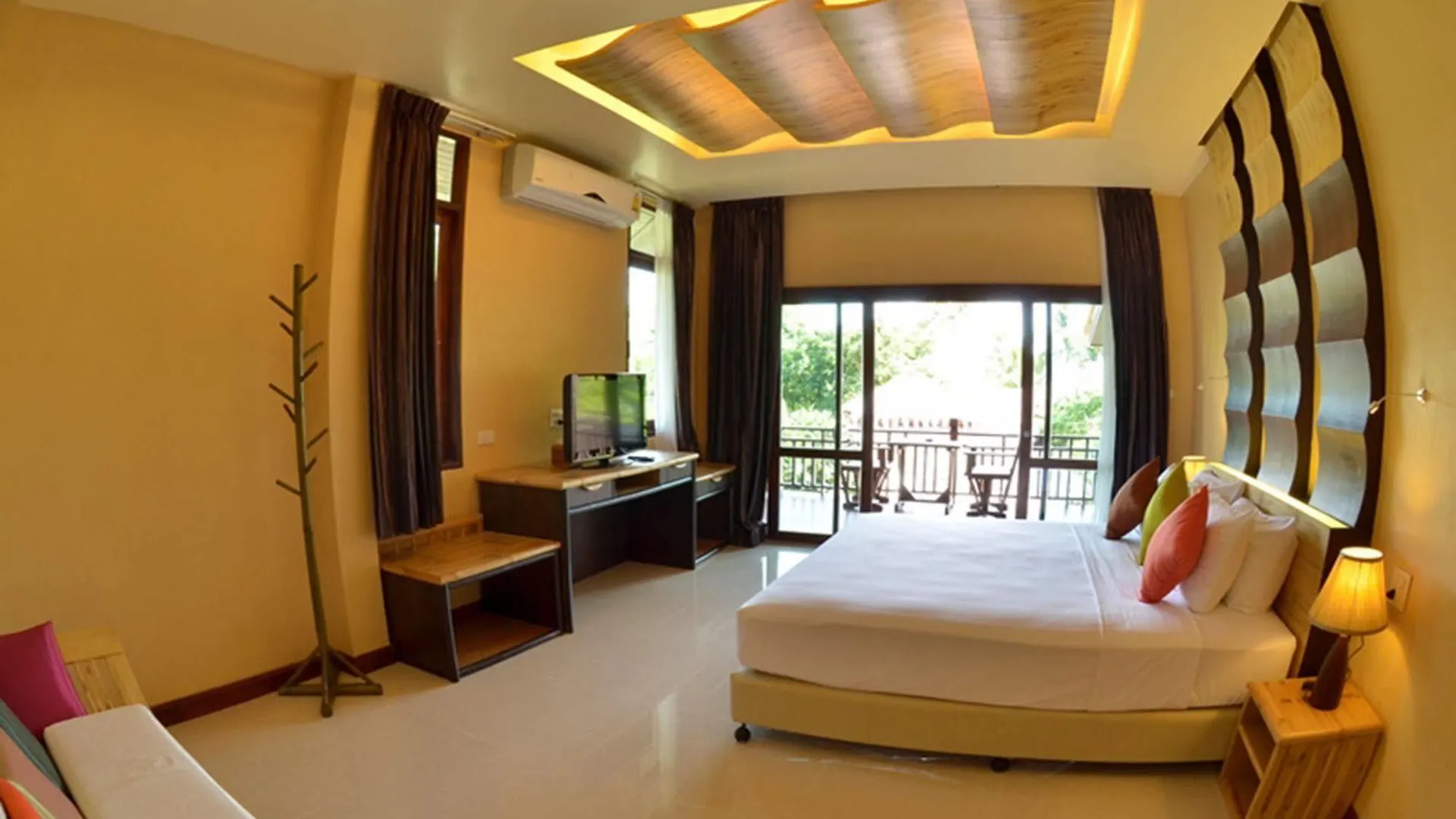 Palm Leaf Resort Ko Tao